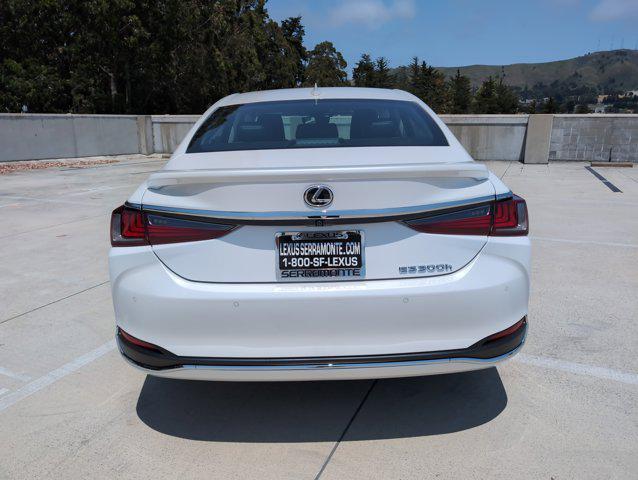new 2025 Lexus ES 300h car, priced at $49,084