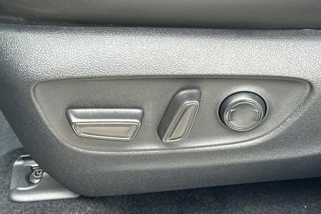 used 2021 Toyota Highlander car, priced at $36,999