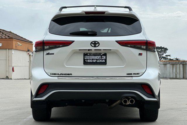 used 2021 Toyota Highlander car, priced at $36,999