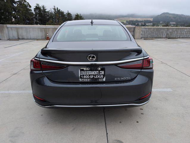 new 2025 Lexus ES 300h car, priced at $49,394