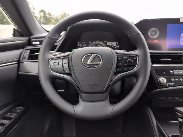 new 2025 Lexus ES 300h car, priced at $49,394