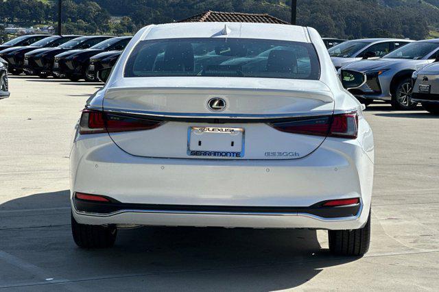 new 2024 Lexus ES 300h car, priced at $47,514