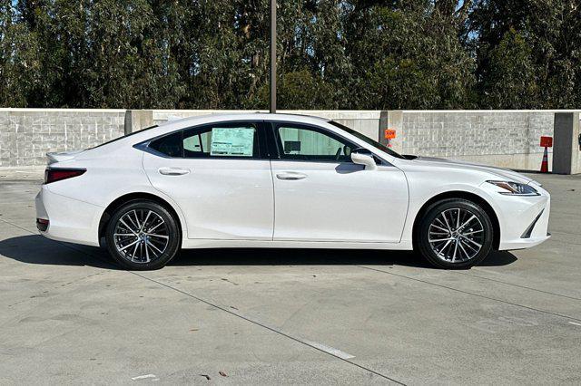 new 2024 Lexus ES 300h car, priced at $47,514