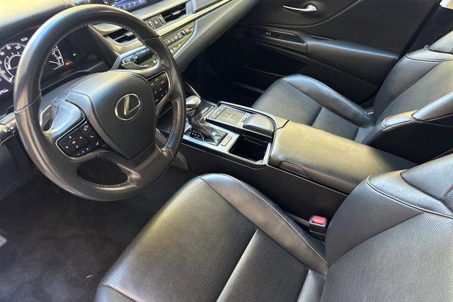 used 2020 Lexus ES 350 car, priced at $31,999