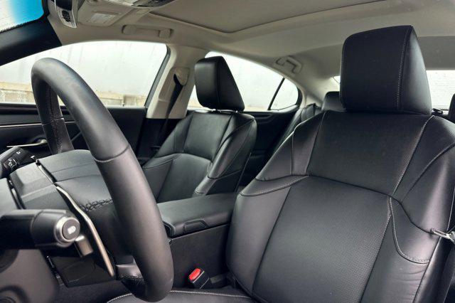 used 2023 Lexus ES 350 car, priced at $39,888