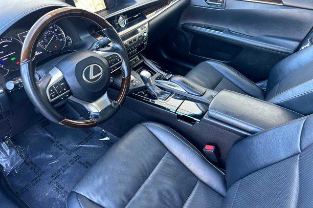 used 2017 Lexus ES 300h car, priced at $18,999