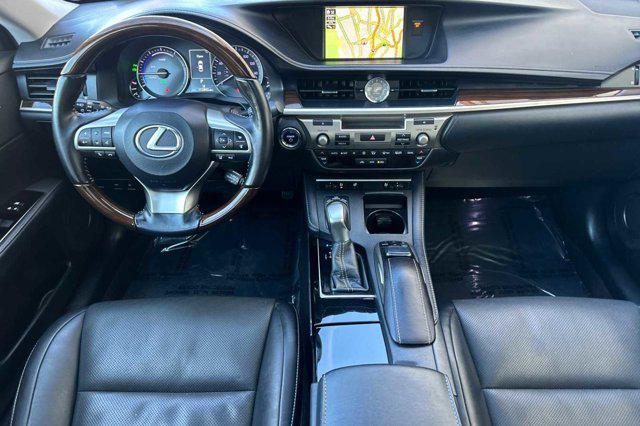 used 2017 Lexus ES 300h car, priced at $18,999