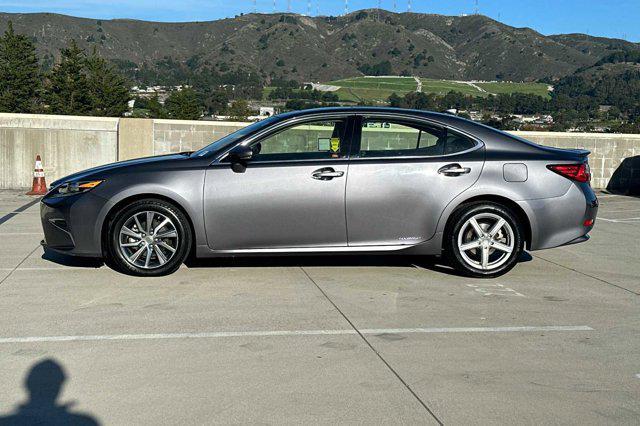 used 2017 Lexus ES 300h car, priced at $18,999