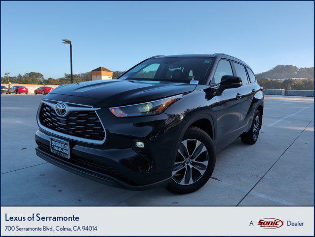 used 2024 Toyota Highlander car, priced at $37,996