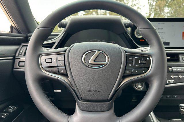 new 2025 Lexus ES 300h car, priced at $48,944
