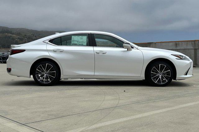 new 2025 Lexus ES 300h car, priced at $48,944