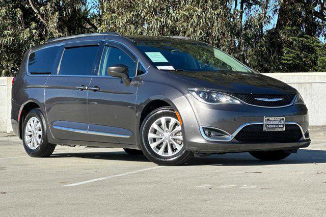 used 2017 Chrysler Pacifica car, priced at $11,796