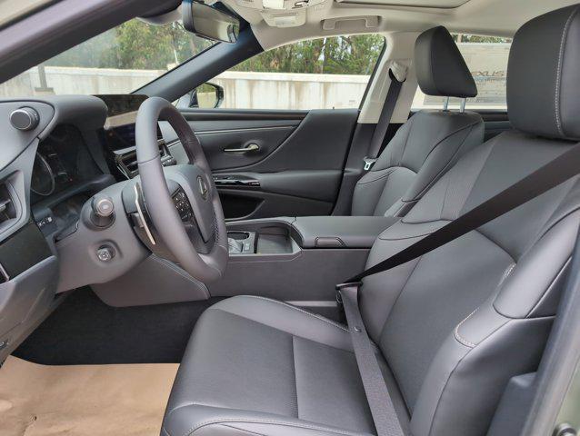 new 2025 Lexus ES 300h car, priced at $49,299