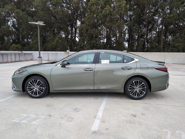 new 2025 Lexus ES 300h car, priced at $49,299