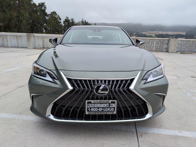 new 2025 Lexus ES 300h car, priced at $49,299