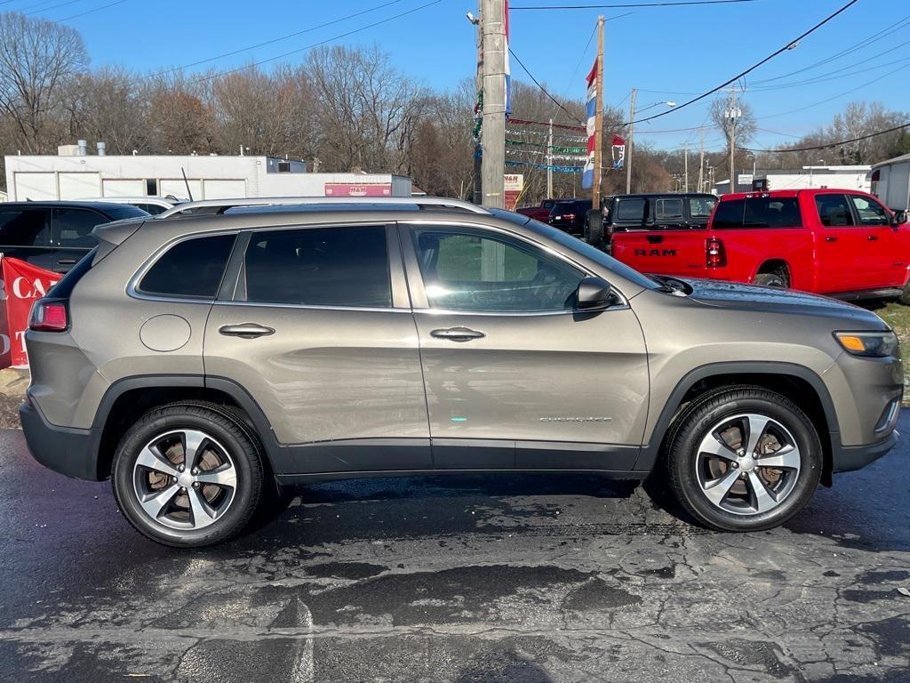 used 2019 Jeep Cherokee car, priced at $18,974