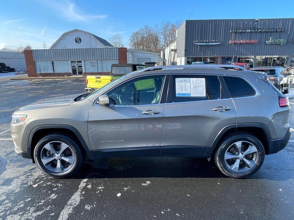 used 2019 Jeep Cherokee car, priced at $18,974