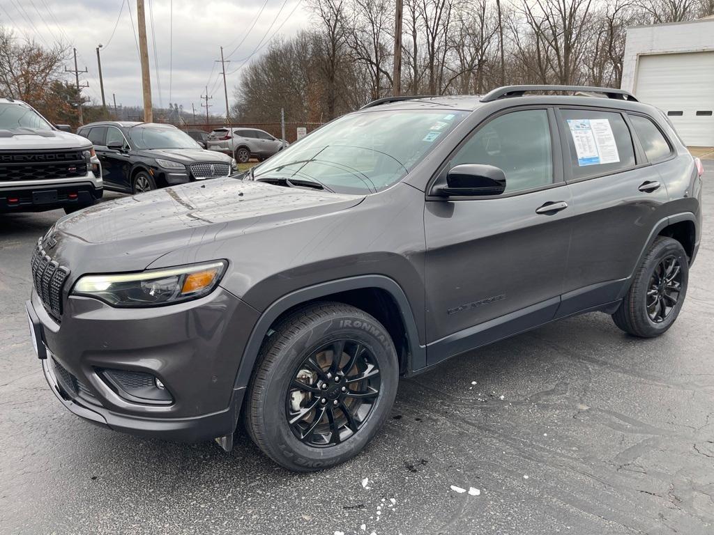 used 2023 Jeep Cherokee car, priced at $23,495