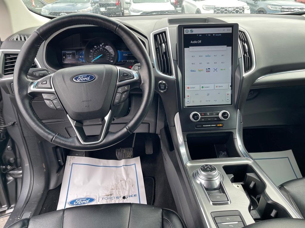 used 2022 Ford Edge car