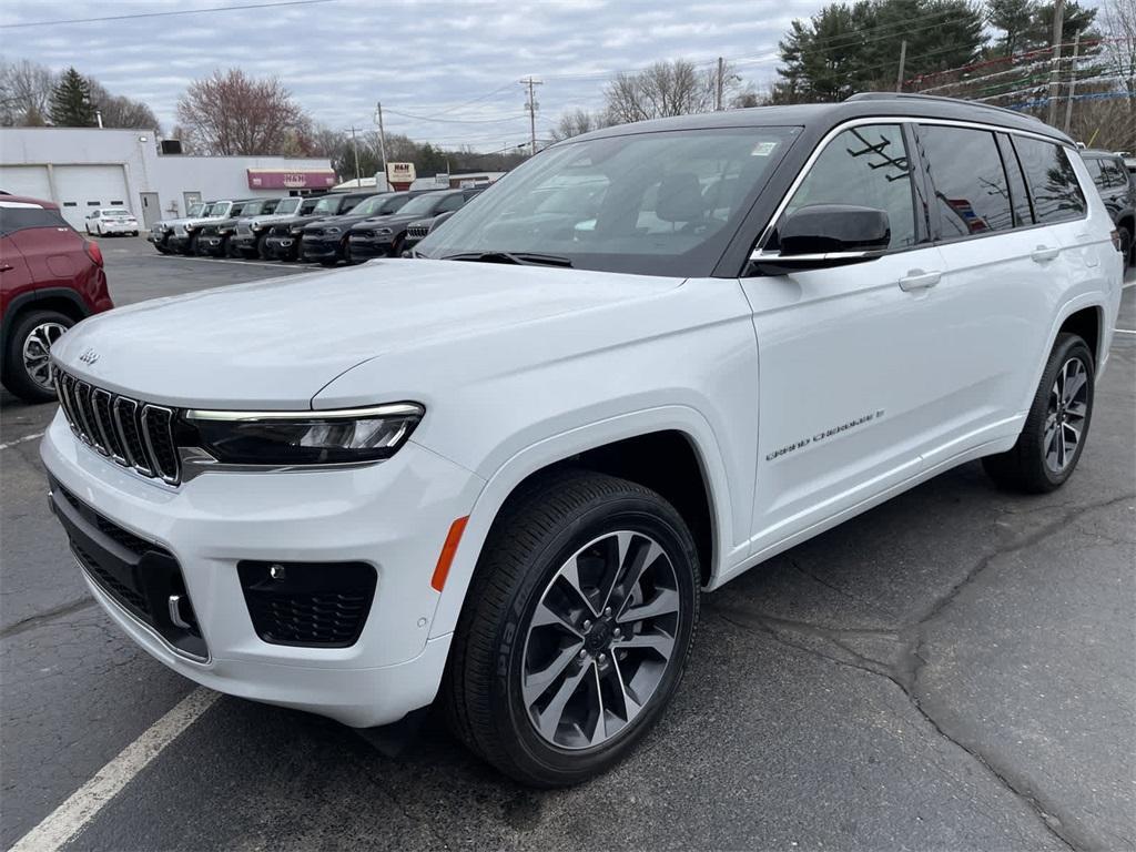 new 2024 Jeep Grand Cherokee L car, priced at $57,199