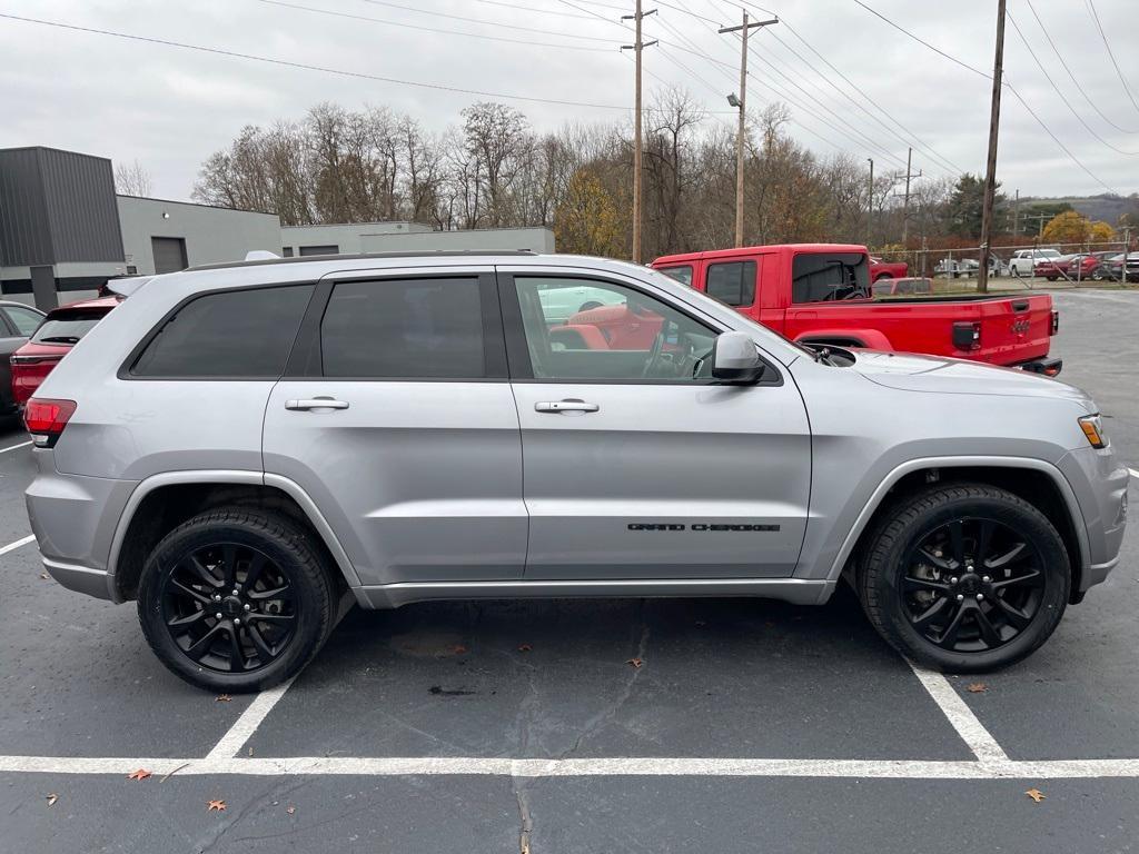 used 2018 Jeep Grand Cherokee car, priced at $19,588