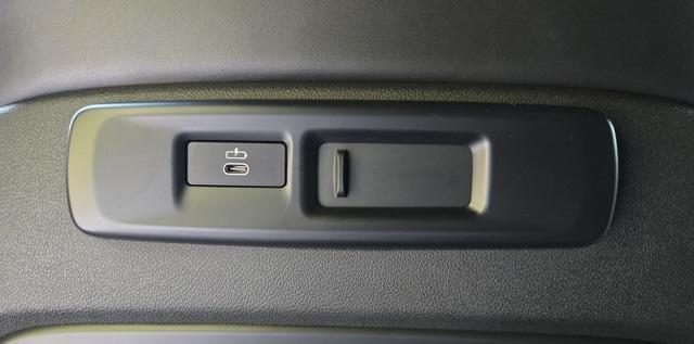 used 2020 BMW X6 car, priced at $49,999
