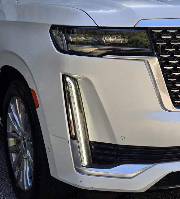 used 2022 Cadillac Escalade ESV car, priced at $59,277