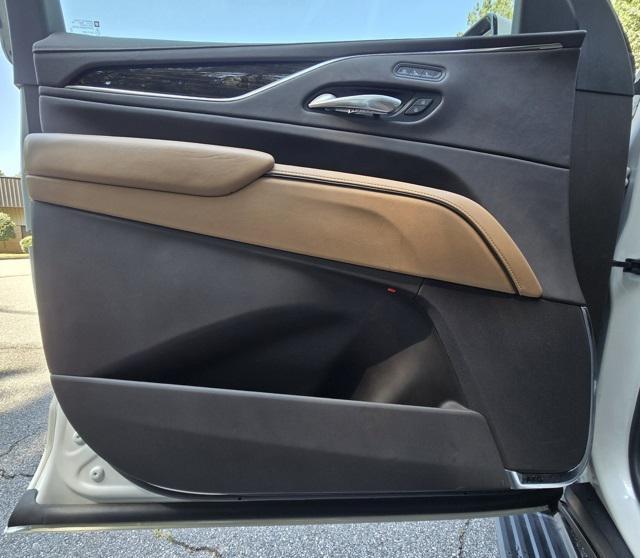 used 2022 Cadillac Escalade ESV car, priced at $59,277
