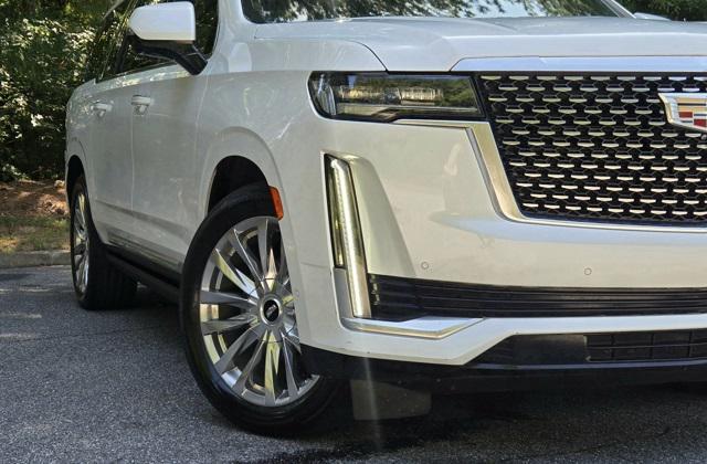 used 2022 Cadillac Escalade ESV car, priced at $59,277