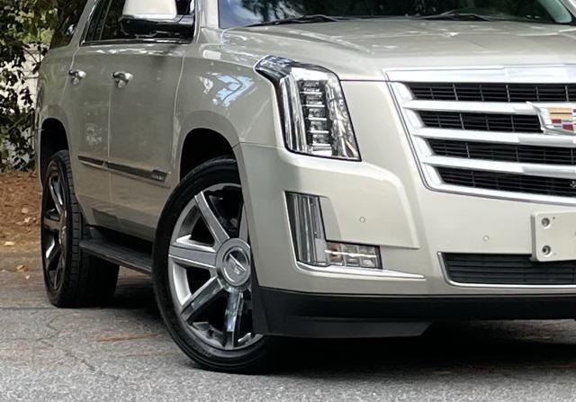 used 2016 Cadillac Escalade car, priced at $19,990