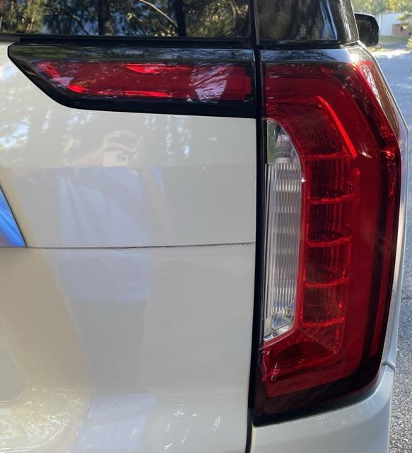 used 2022 GMC Yukon XL car, priced at $53,499