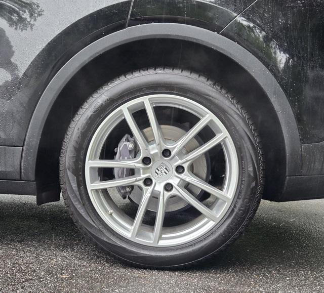 used 2021 Porsche Cayenne car, priced at $46,490