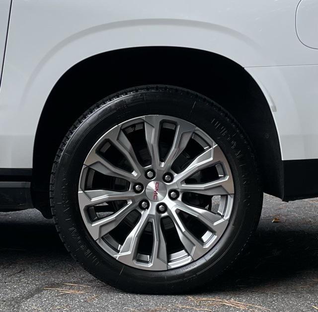 used 2022 GMC Yukon XL car, priced at $53,499
