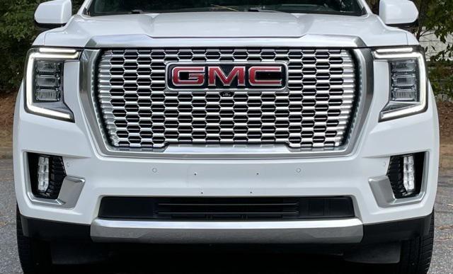 used 2022 GMC Yukon XL car, priced at $53,499