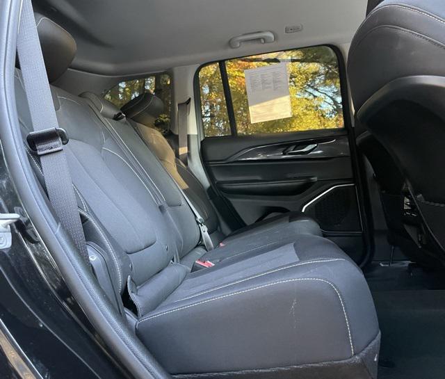 used 2022 Jeep Grand Cherokee car, priced at $22,749