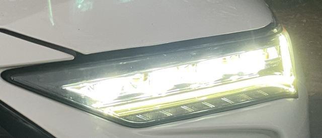 used 2022 Acura MDX car, priced at $40,999