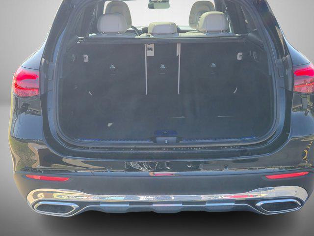 new 2025 Mercedes-Benz GLC 300 car, priced at $57,165