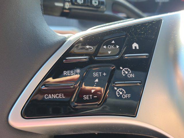 new 2025 Mercedes-Benz GLC 300 car, priced at $57,165