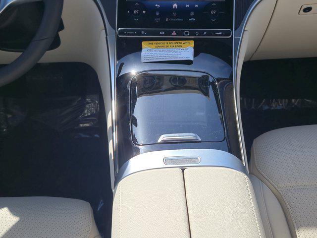 new 2025 Mercedes-Benz GLC 300 car, priced at $57,165