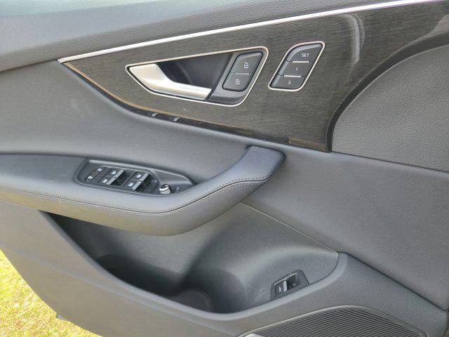 used 2024 Audi Q7 car, priced at $47,500