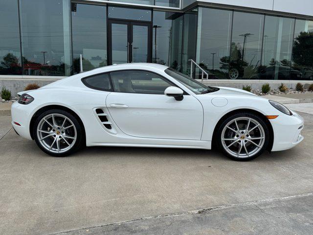 new 2025 Porsche 718 Cayman car