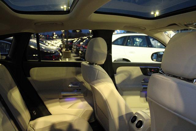 new 2025 Mercedes-Benz GLA 250 car, priced at $48,870