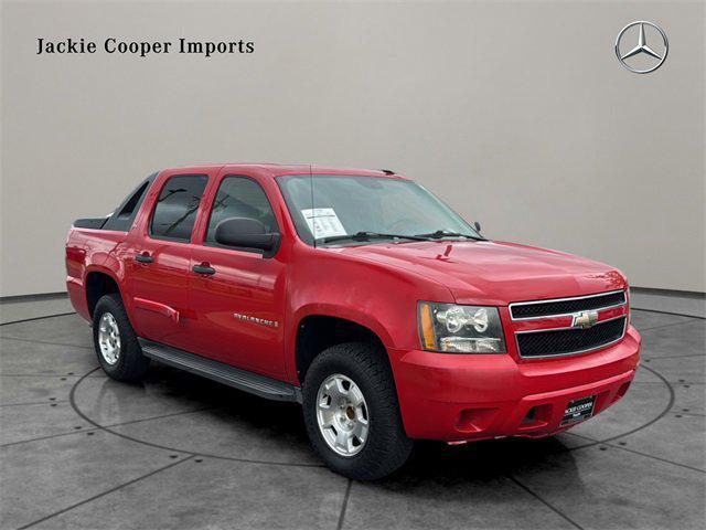 used 2009 Chevrolet Avalanche car, priced at $11,400