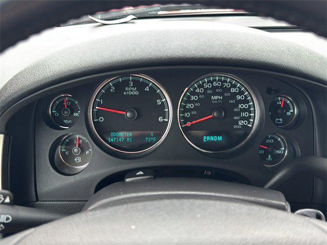 used 2009 Chevrolet Avalanche car, priced at $11,400