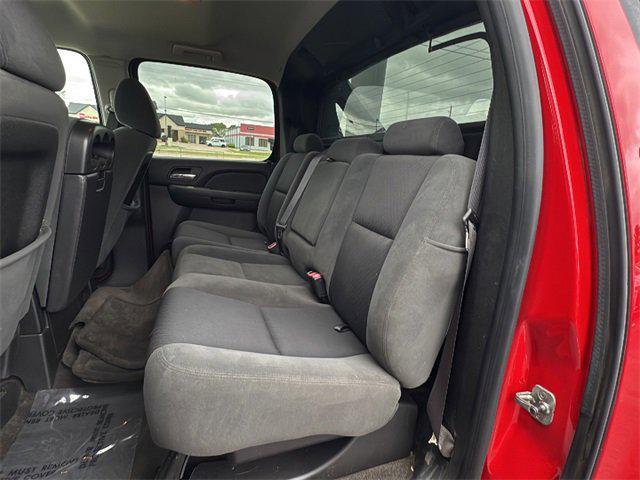 used 2009 Chevrolet Avalanche car, priced at $11,400