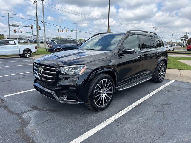 new 2025 Mercedes-Benz GLS 580 car, priced at $117,365