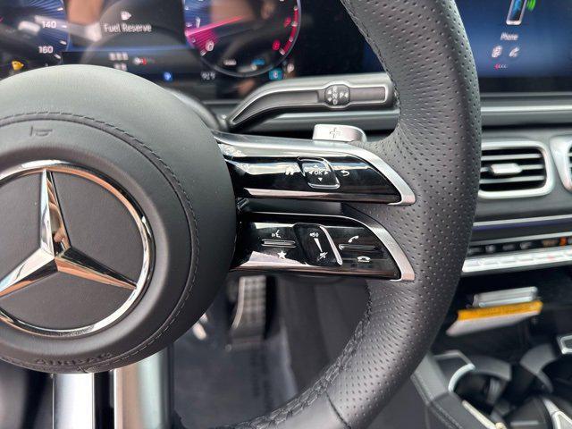 new 2025 Mercedes-Benz GLS 580 car, priced at $117,365