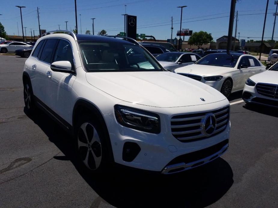 new 2024 Mercedes-Benz GLB 250 car, priced at $50,540