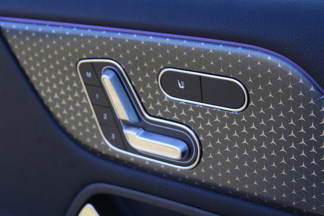 new 2024 Mercedes-Benz GLB 250 car, priced at $51,215