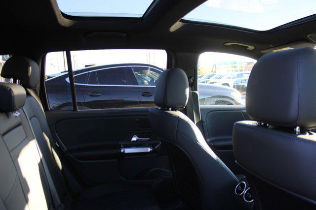 new 2024 Mercedes-Benz GLB 250 car, priced at $51,215